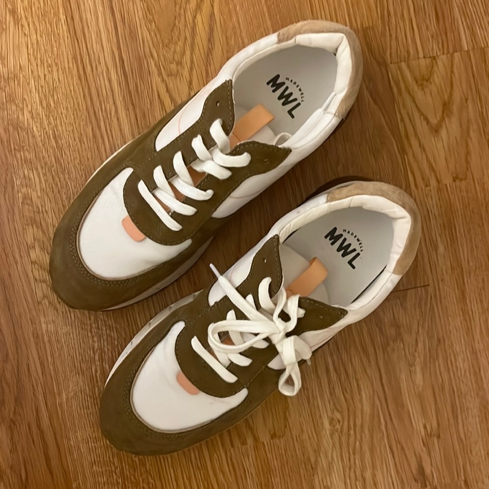 Never worn Madewell sneaker